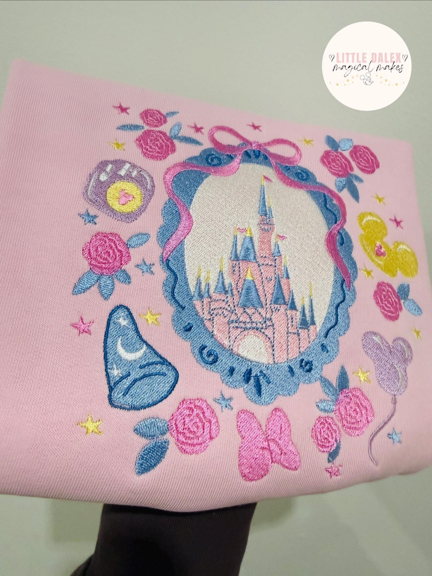 Vintage Castle & Elements Sweatshirt
